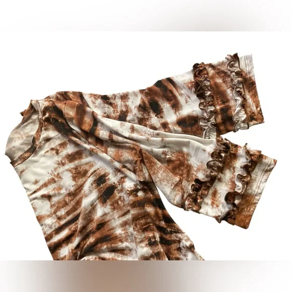 Brown and Tan Asymmetrical Cuffed Sleeve Tunic - Picture 3 of 6